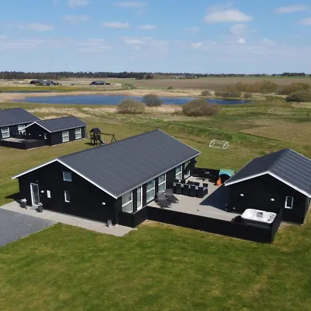 Dwerg - 1-5km From The Sea In Nw Jutland By Interhome Casa de Férias