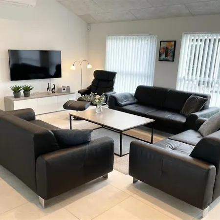 Dwerg - 1-5km From The Sea In Nw Jutland By Interhome