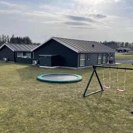 Dwerg - 1-5km From The Sea In Nw Jutland By Interhome Løkken