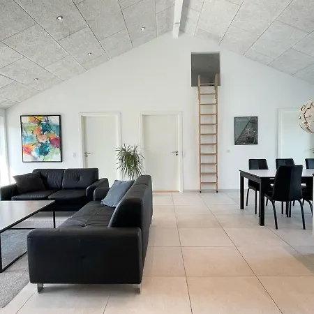 Dwerg - 1-5km From The Sea In Nw Jutland By Interhome * Lokken