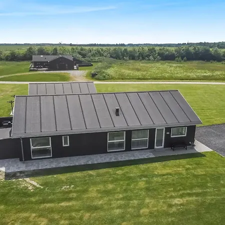 Dwerg - 1-5km From The Sea In Nw Jutland By Interhome *