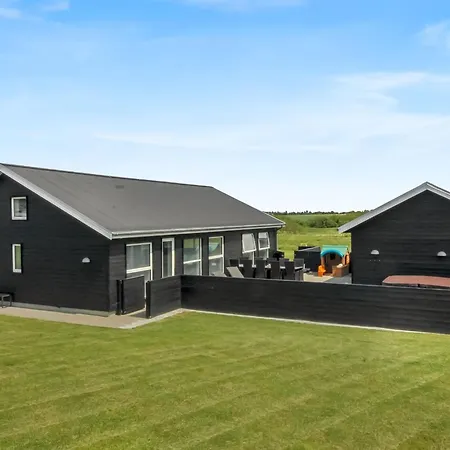 Dwerg - 1-5km From The Sea In Nw Jutland By Interhome *