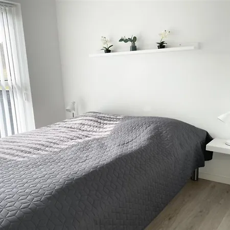 Dwerg - 1-5km From The Sea By Interhome *